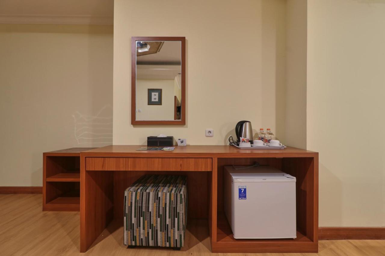 Coins Hotel Jakarta Eksteriør billede