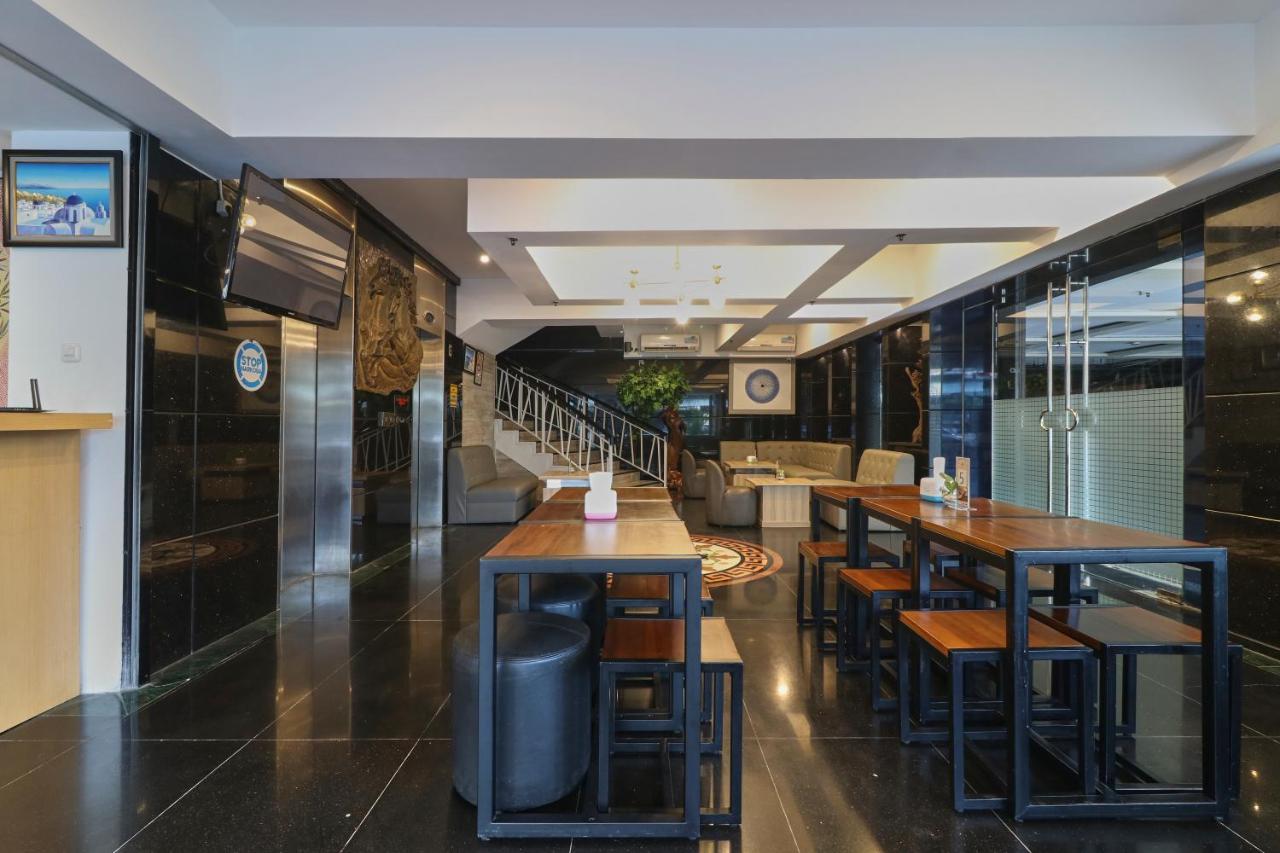 Coins Hotel Jakarta Eksteriør billede