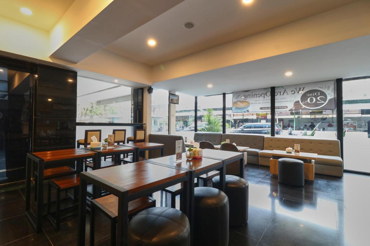 Coins Hotel Jakarta Eksteriør billede